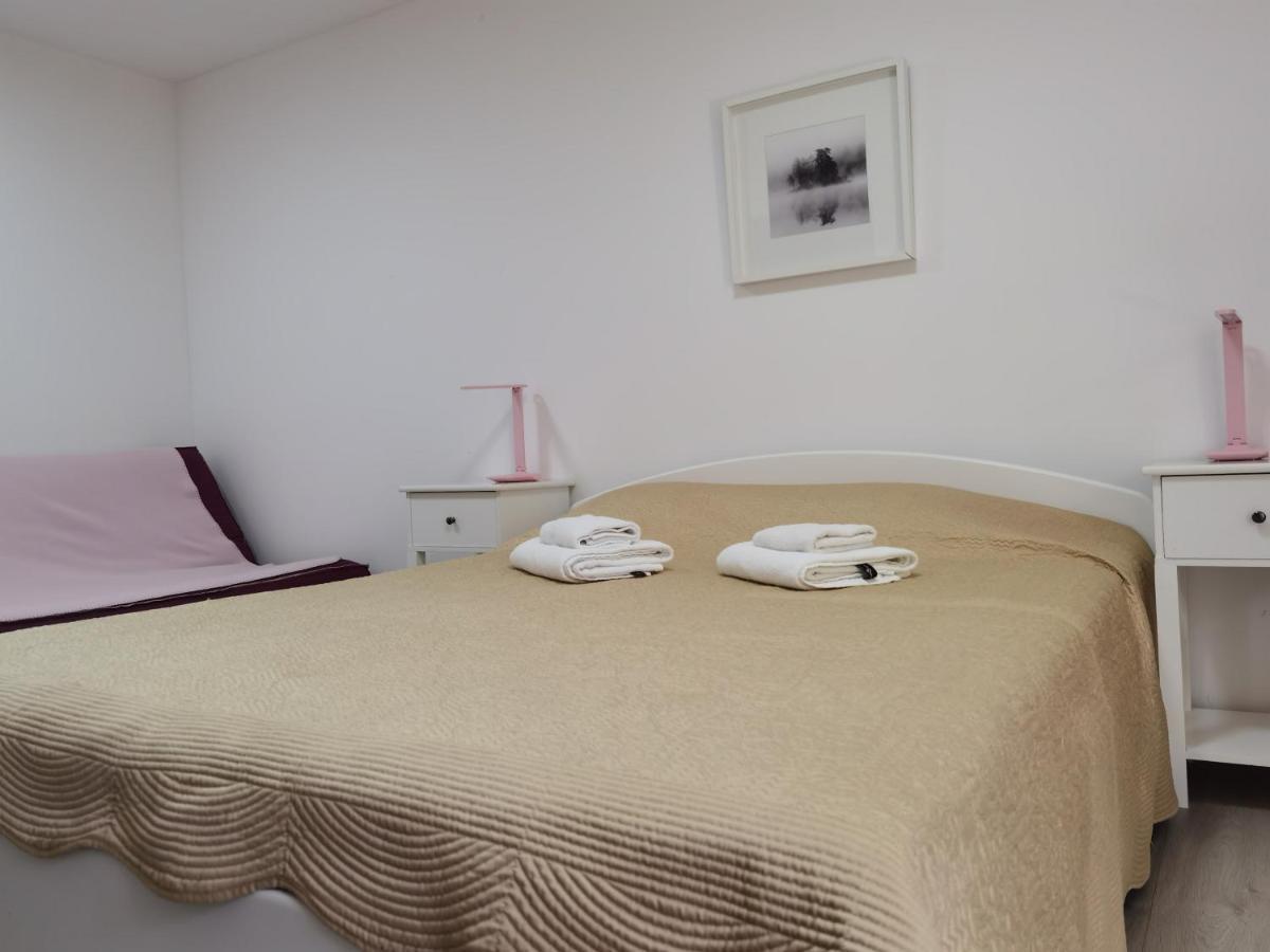 Pine And Lime Apartments プーラ エクステリア 写真