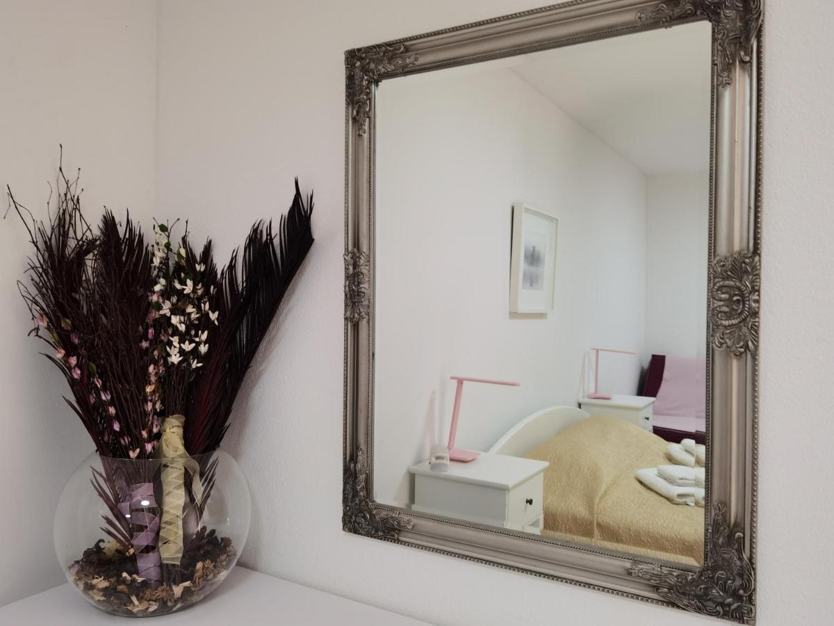 Pine And Lime Apartments プーラ エクステリア 写真