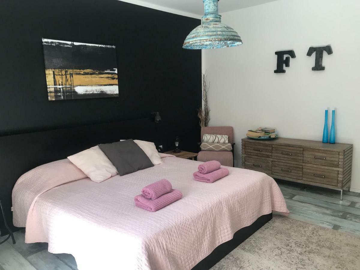 Pine And Lime Apartments プーラ エクステリア 写真