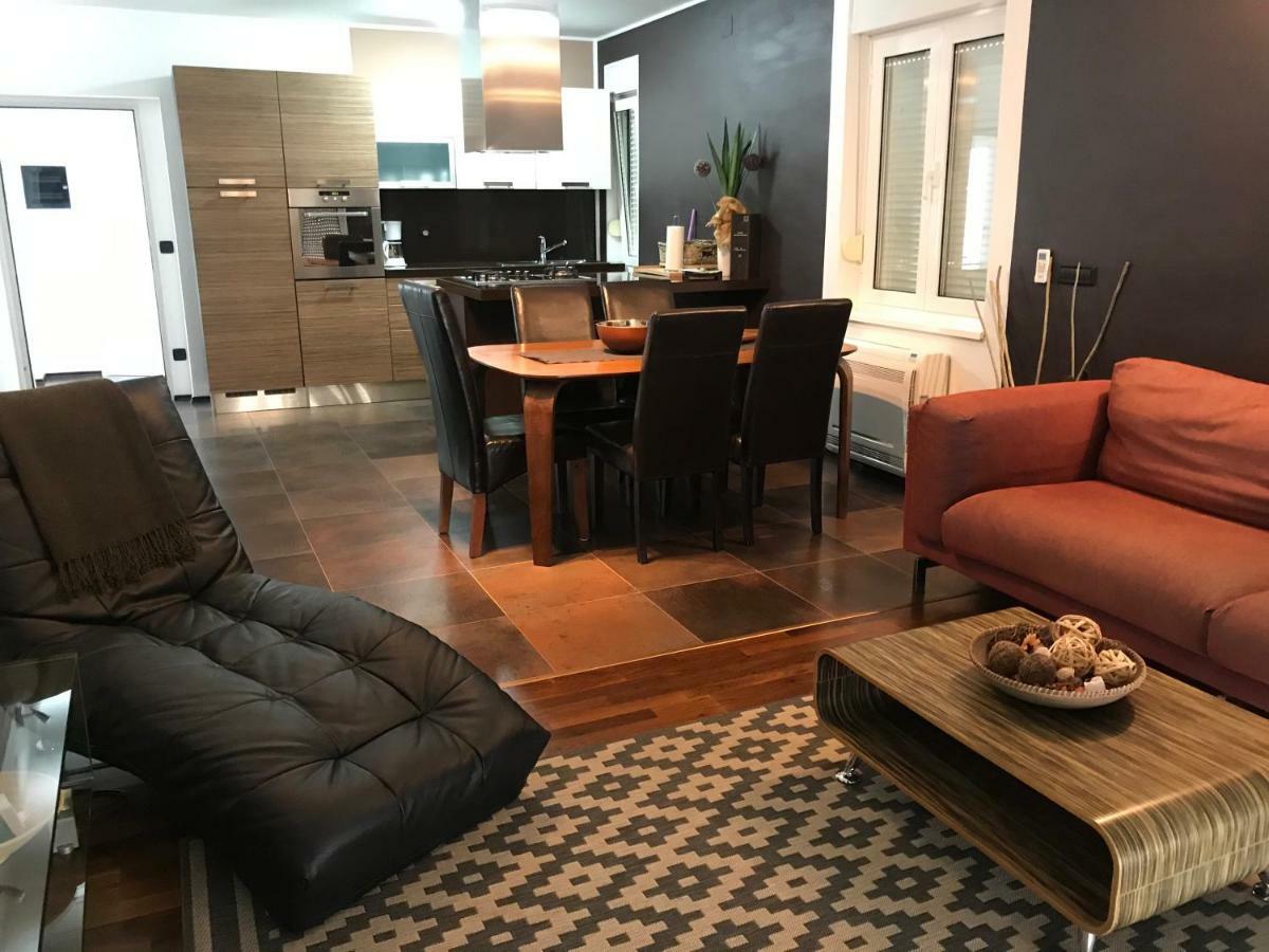 Pine And Lime Apartments プーラ エクステリア 写真